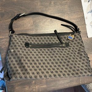 Dooney & Bourke purse